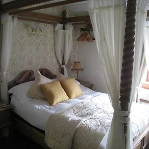 Superior Double Room Four Poster Bed