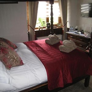 Standard Double Room Four Poster Bed